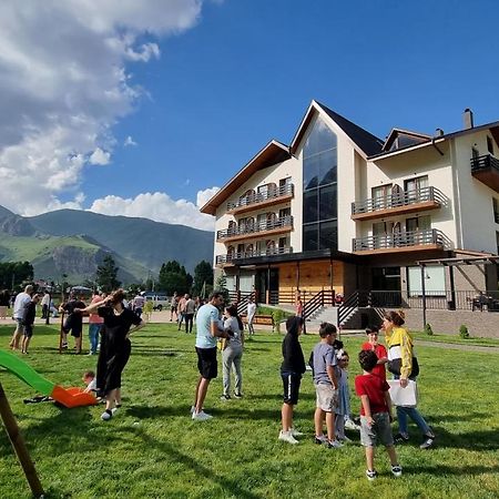 Suatis Resort Kazbegi Stepantsminda Exterior foto