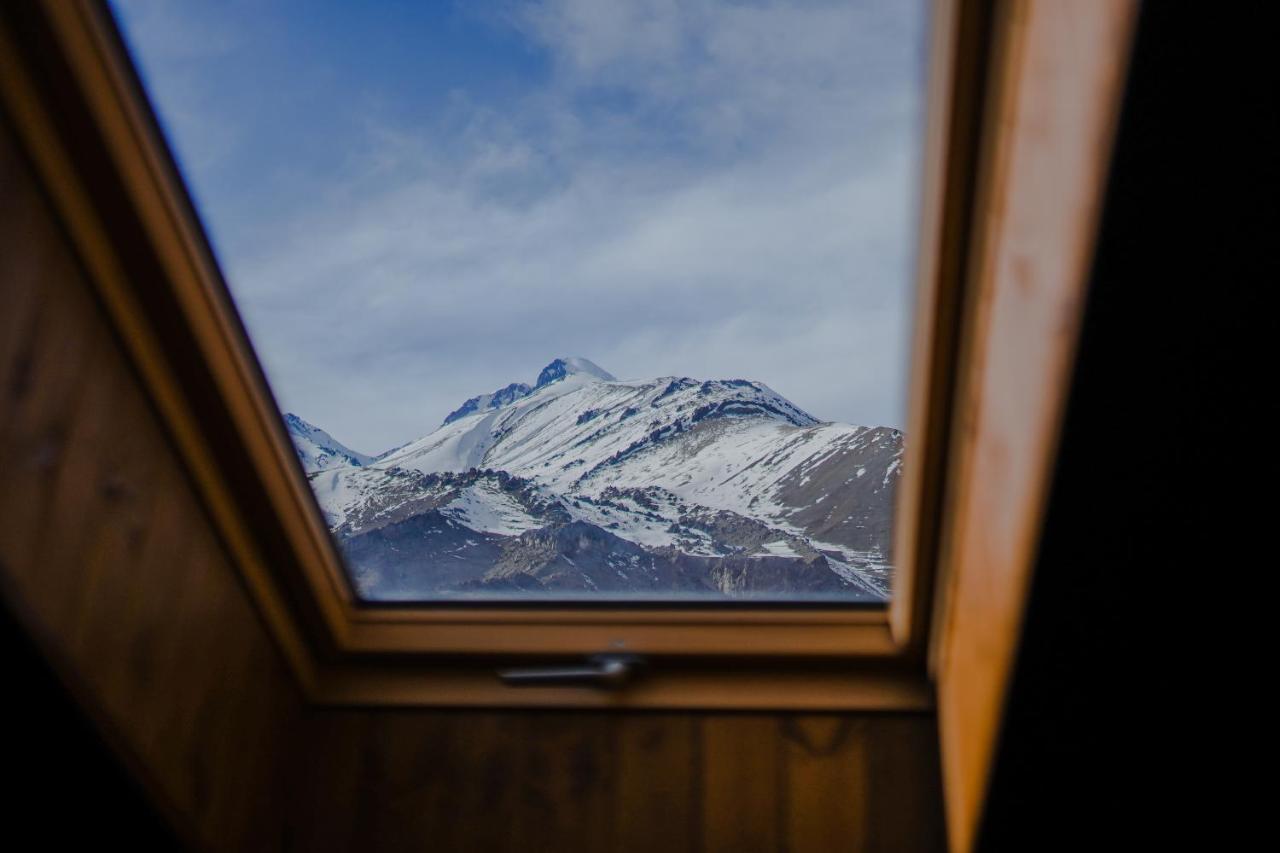 Suatis Resort Kazbegi Stepantsminda Exterior foto