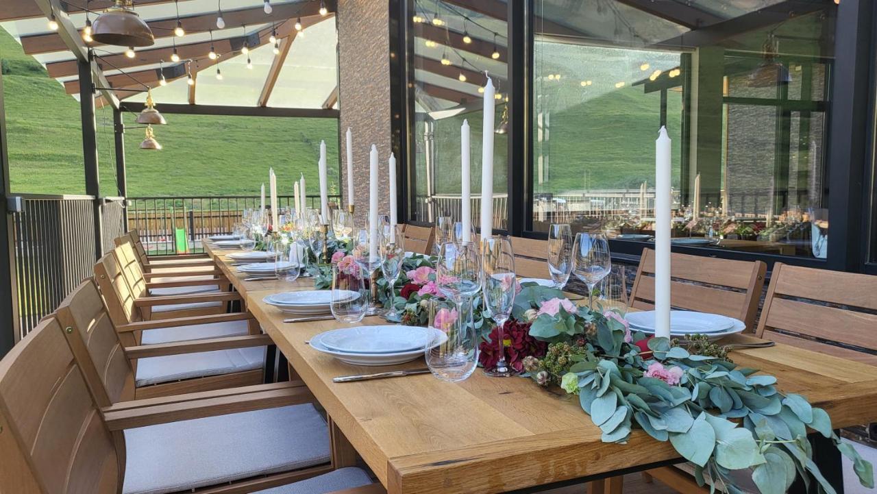 Suatis Resort Kazbegi Stepantsminda Exterior foto
